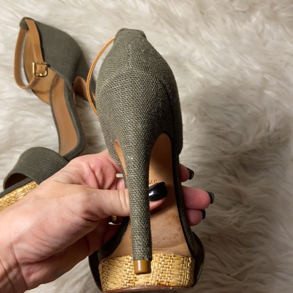 EUC Tory Burch Olive Green Amina Platform Stilettos - Picture 12 of 13